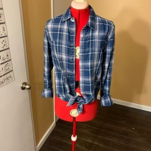 👕❤️Hudson Long sleeve shirt👚💖